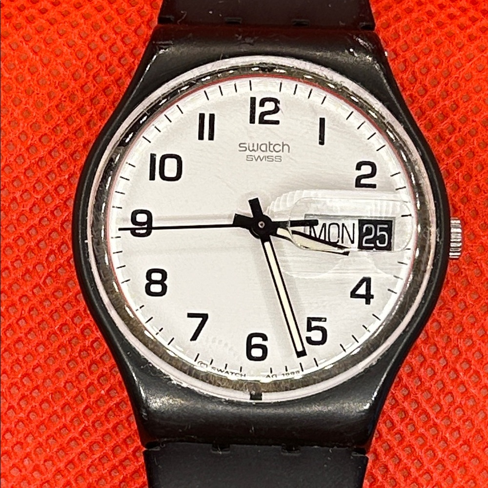 Swatch Black and White 1999 Vintage Watch